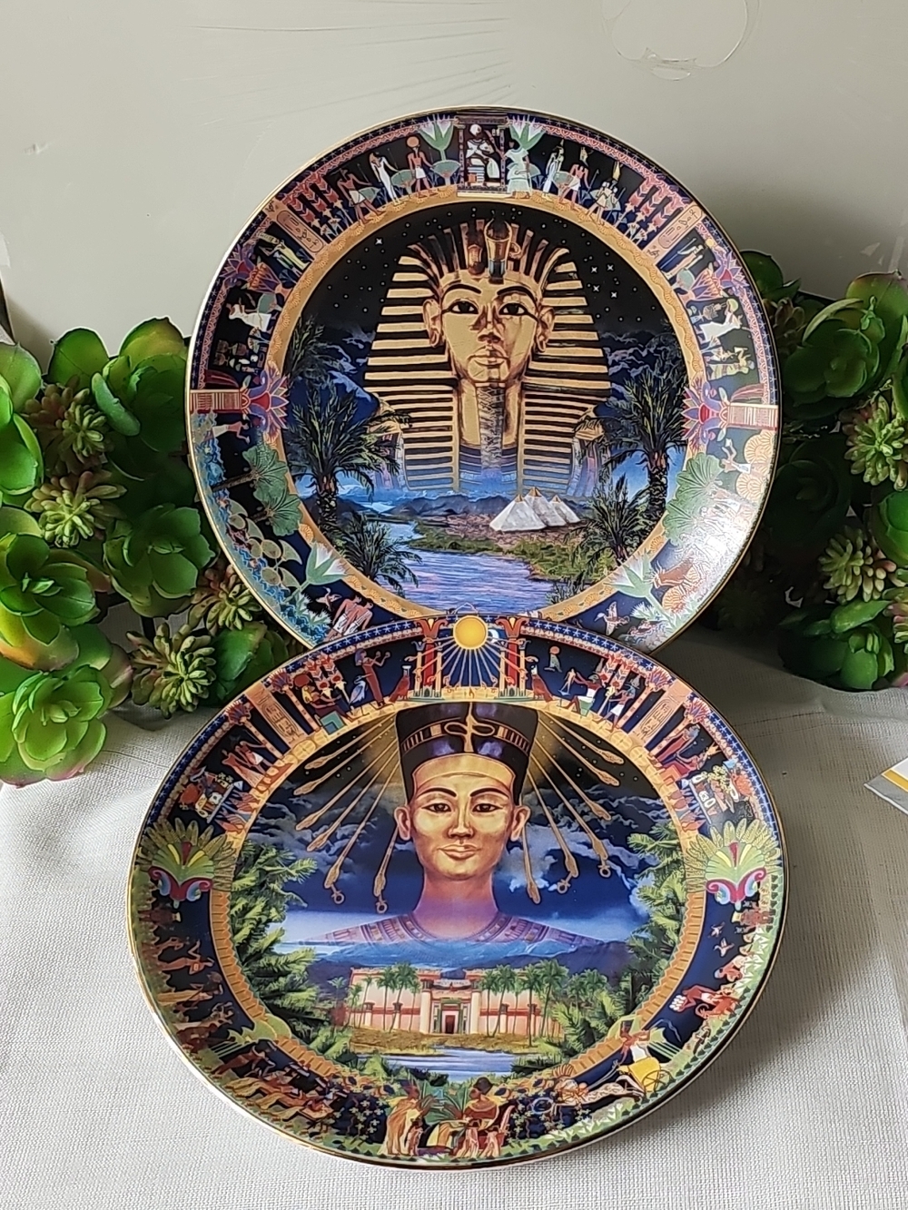 Tutankhamun & Nefertiti The Power Of Ancient Egypt Collector Plates With COA